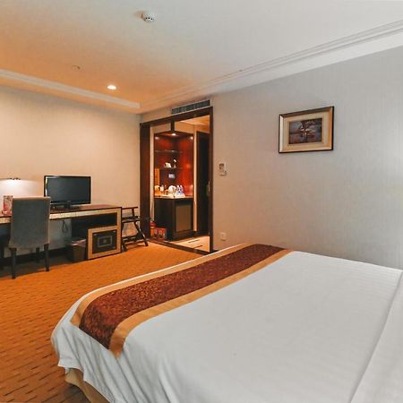 Royal Plaza Hotel Kanton Zewnętrze zdjęcie
