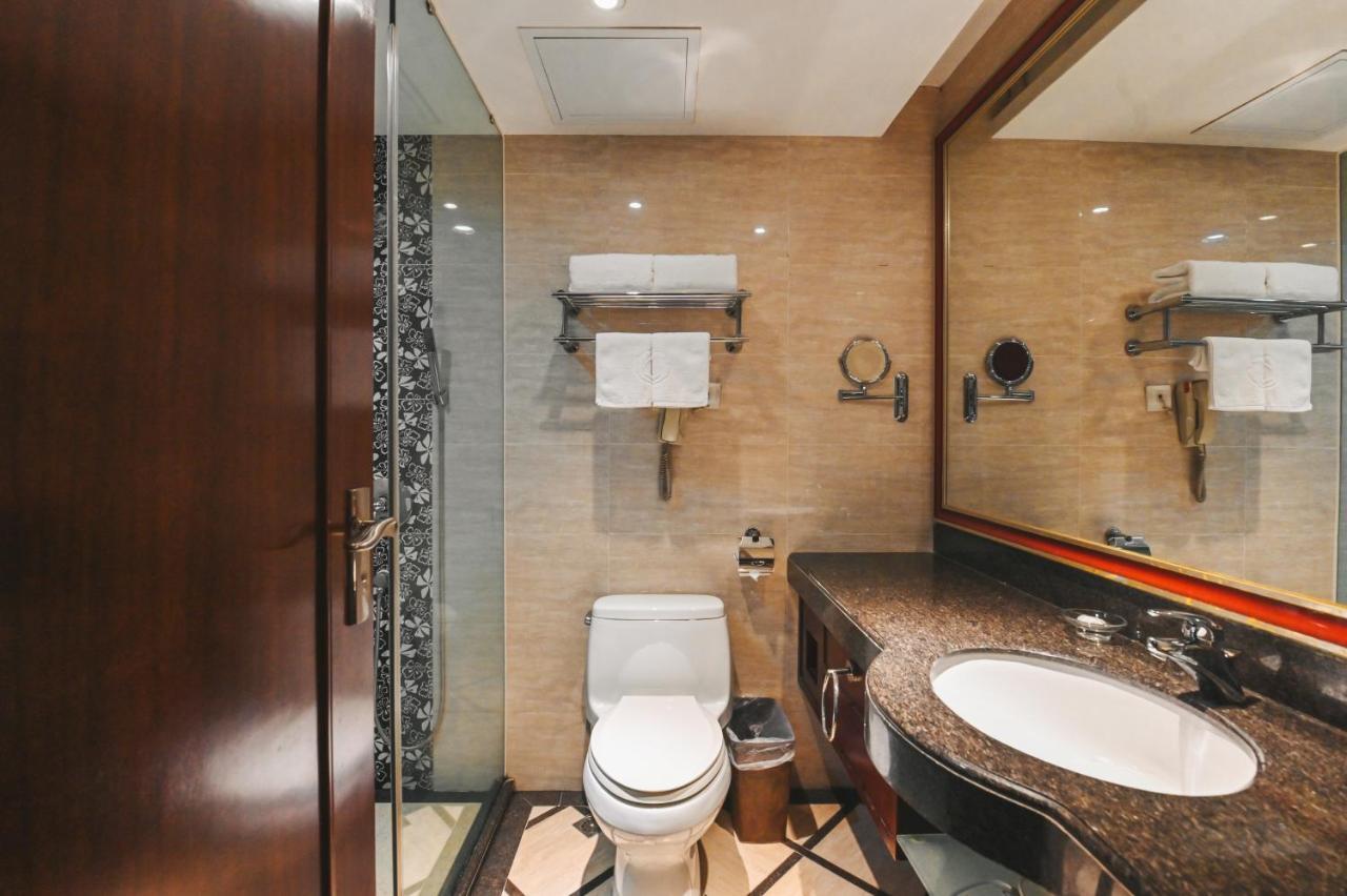 Royal Plaza Hotel Kanton Zewnętrze zdjęcie