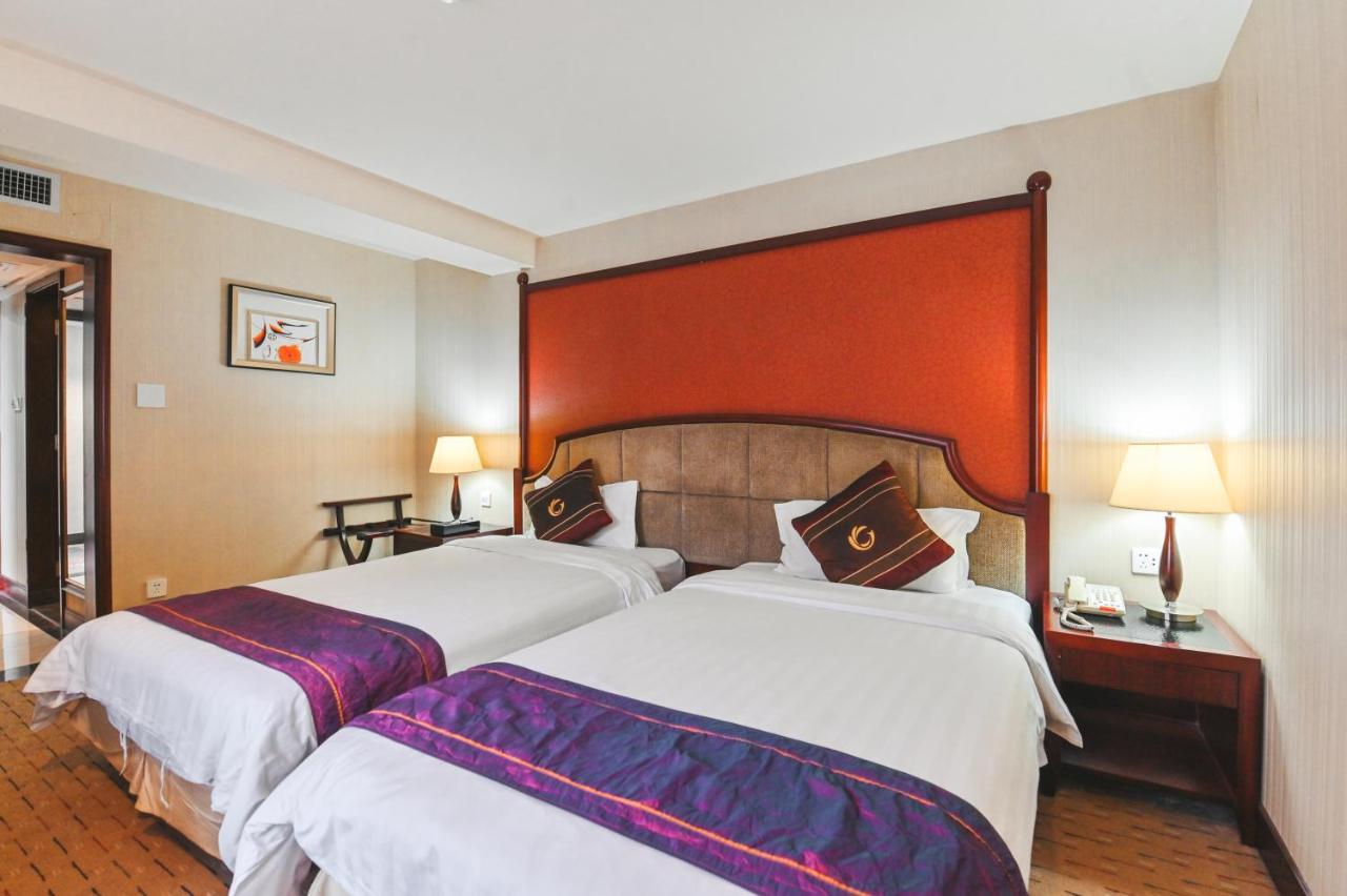 Royal Plaza Hotel Kanton Zewnętrze zdjęcie