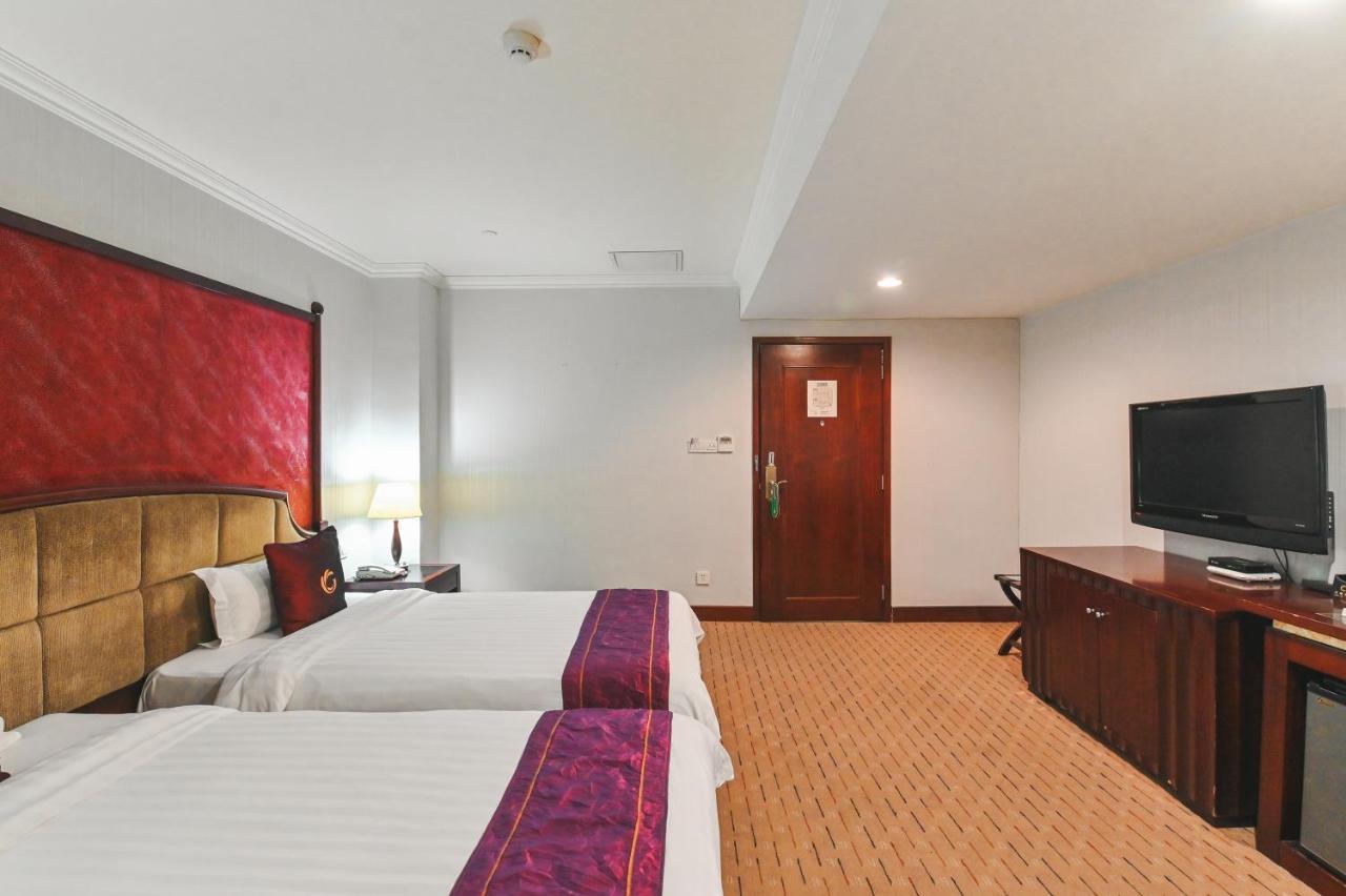 Royal Plaza Hotel Kanton Zewnętrze zdjęcie