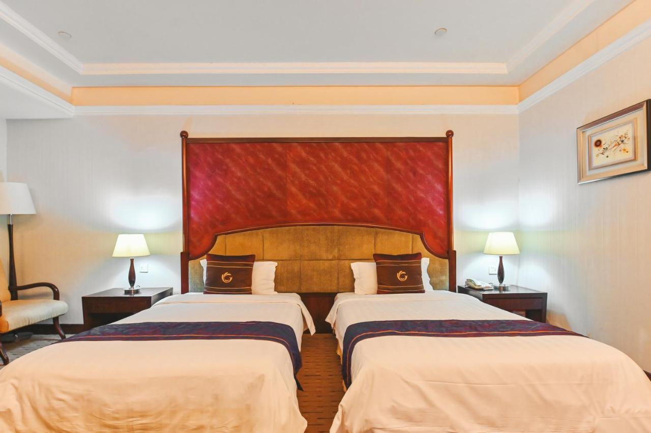 Royal Plaza Hotel Kanton Zewnętrze zdjęcie